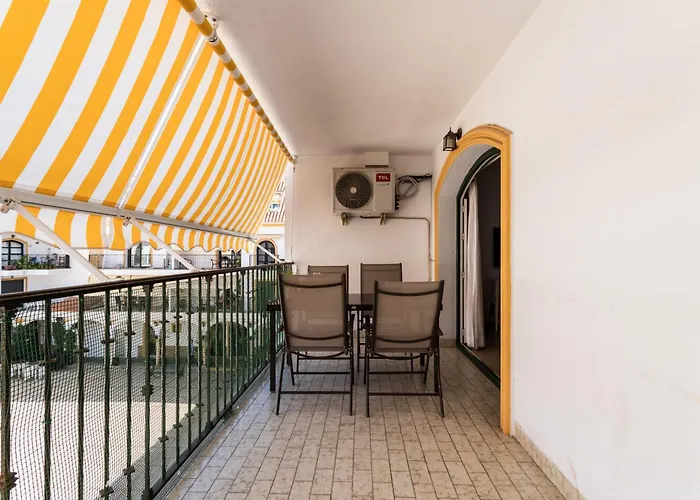 Sur Patios * فوينخيرولا